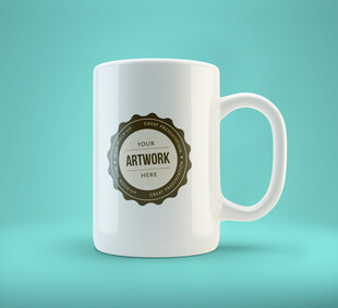 白色啤酒杯带复古风格标志