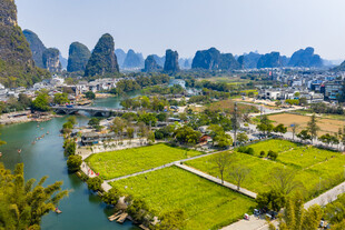 亚洲中国广西桂林阳朔遇龙河风光