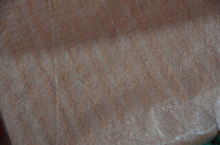 纹理细腻的浅棕色织物