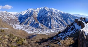 壮丽雪山景观