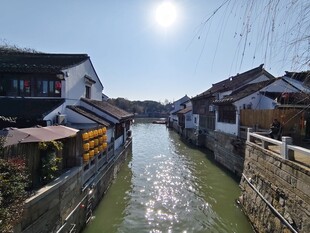 江南水乡古朴河道风景