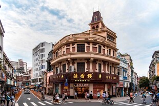 街角复古建筑