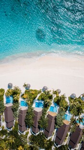 海边度假屋俯瞰美丽海景