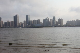 湛江海滨城市天际线景观