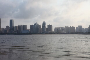 湛江城市江畔风景