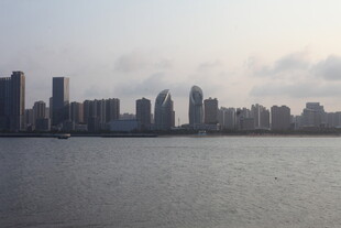 湛江城市滨水天际线景观