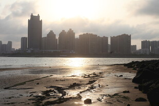 湛江海滨城市日出美景