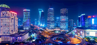 繁华都市夜景璀璨灯火