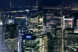 繁华都市夜景俯瞰