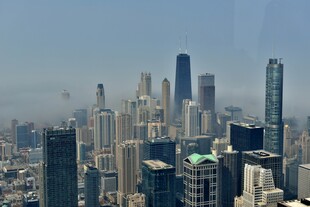 俯瞰繁华都市天际线