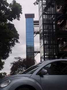 甲壳虫汽车与建筑景观