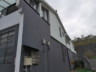 现代风格灰色独栋建筑