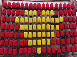 红色键帽拼成的心形图案