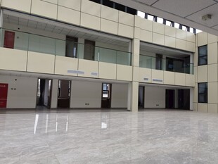 空旷现代风室内建筑空间