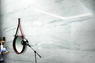 复古弓箭配麦克风展示