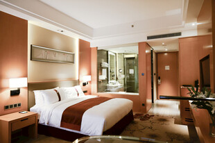 豪华温馨的现代风格卧室