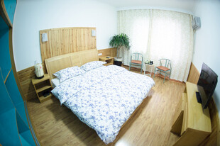 简约温馨卧室室内场景