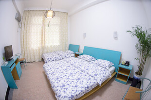 简约温馨双人卧室场景