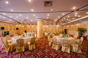 豪华宴会厅内景布置