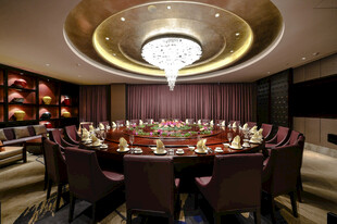 豪华中式圆桌宴会包间