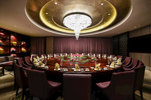 豪华中式圆桌宴会场景