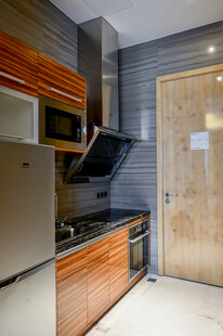 现代风格开放式厨房一角