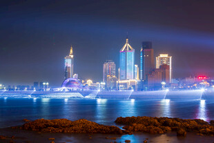 青岛现代城市海滨夜景灯光