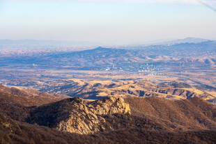 山西岚县黄土高原自然山脉平原户