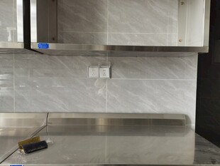 现代简约厨房不锈钢台面