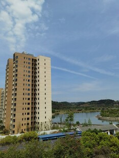 河畔高层住宅景观
