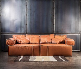 复古棕色皮质沙发家居展示