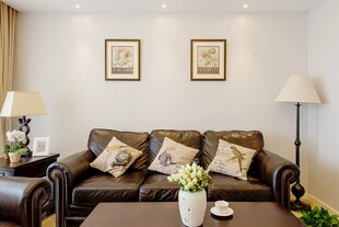 温馨现代风客厅一角