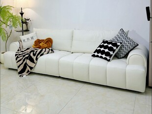 现代简约风格白色沙发