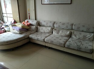 舒适转角沙发客厅一角