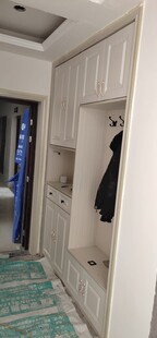 现代简约风格的步入式衣帽间