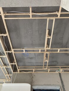 室内天花板龙骨搭建场景