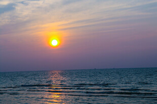 海上日出美景
