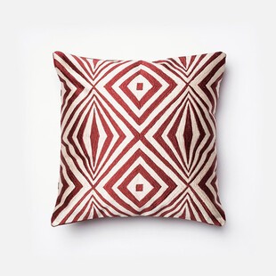 几何图案红白抱枕