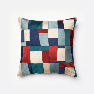 多彩拼接风抱枕