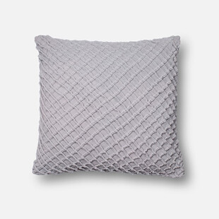 浅紫色纹理抱枕