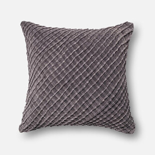 格子图案抱枕