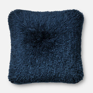 深蓝色毛绒抱枕