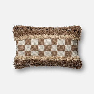 棕白格纹流苏装饰抱枕