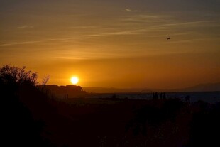日落时分的美丽天际线