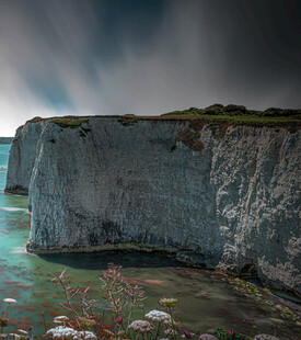 海岸白色悬崖迷人景致