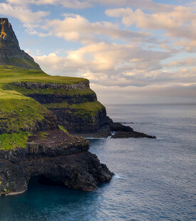 海岸悬崖晨曦美景