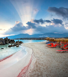 美丽海滨沙滩风景图