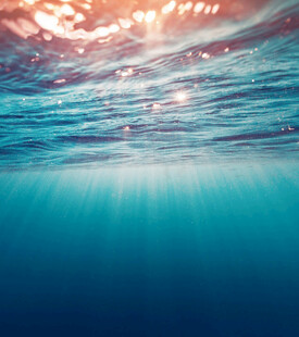 水下光影梦幻景象