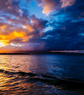 海边绚丽日落美景