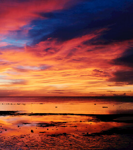 海边绚丽晚霞美景